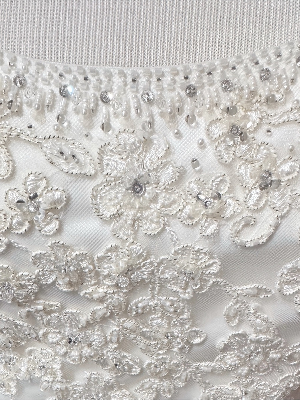 Anjolique Professional Design Ivory Beaded Lace Mermaid Wedding Dress Size 8 - Picture 8 of 13